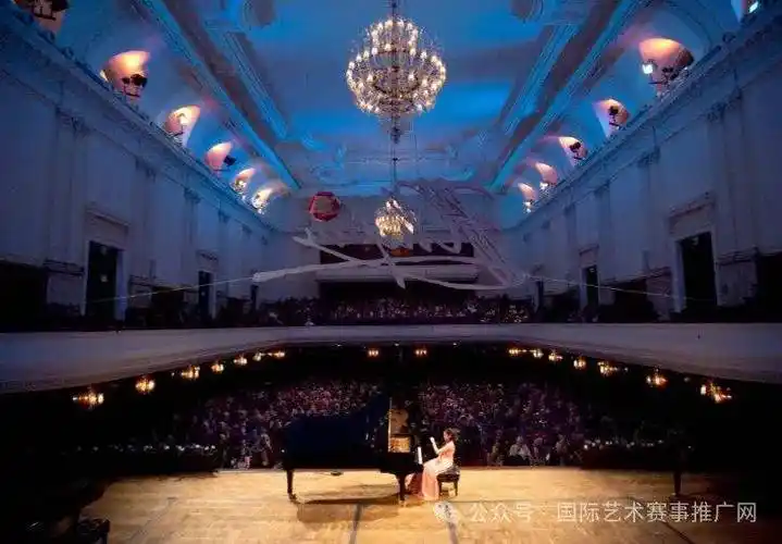 Ib qho ntawm cov kev sib tw Piano tshaj plaws hauv ntiaj teb - Infurin Chopin...